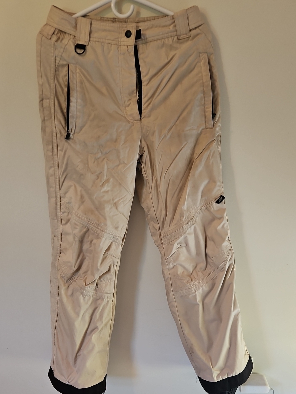 Obermeyer Juniors Size 16 Beige Cargo Ski Pants with Black Trim